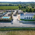 I Campi Wine Relais Hotell Ronchi (Veneto)