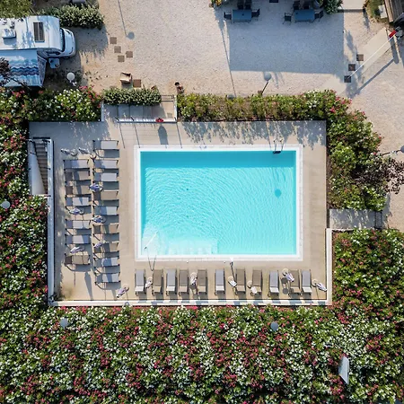 I Campi Wine Relais Otel Ronchi (Veneto)